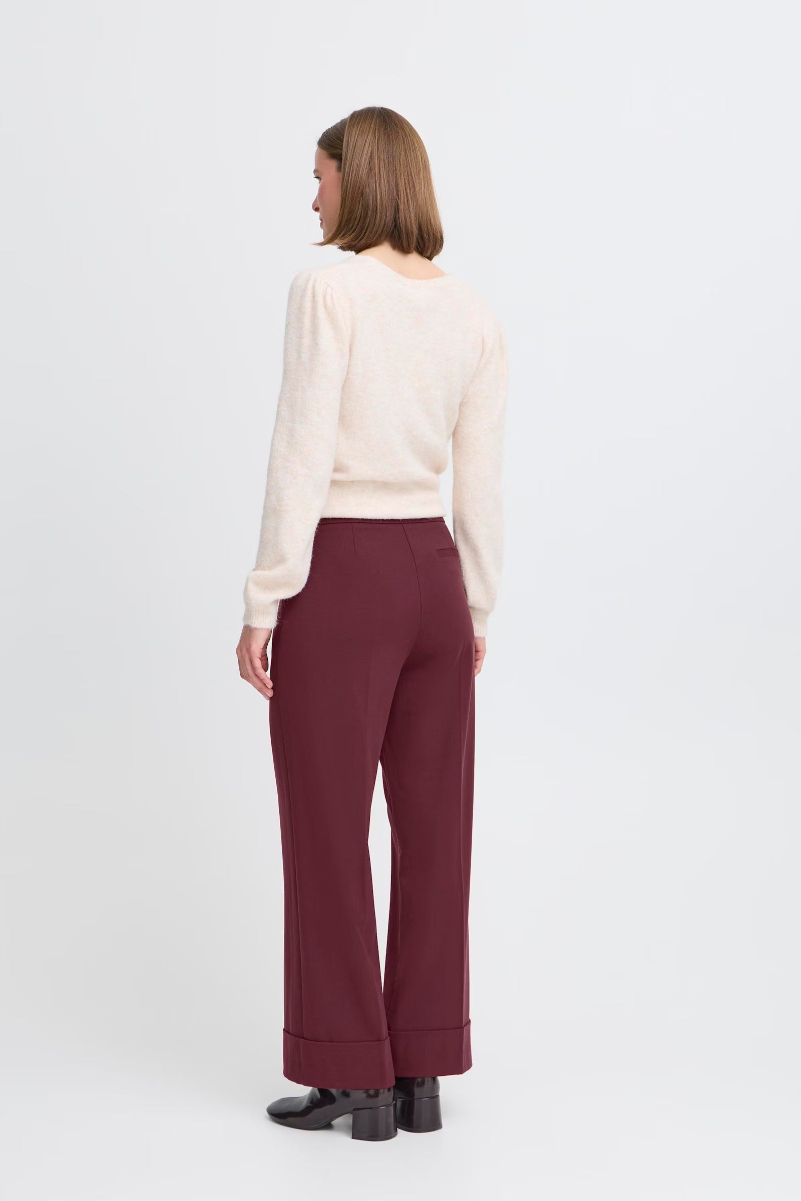 B.Young – Pantalone Ellan