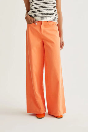 Compañía Fantástica – Pantalone Naranja