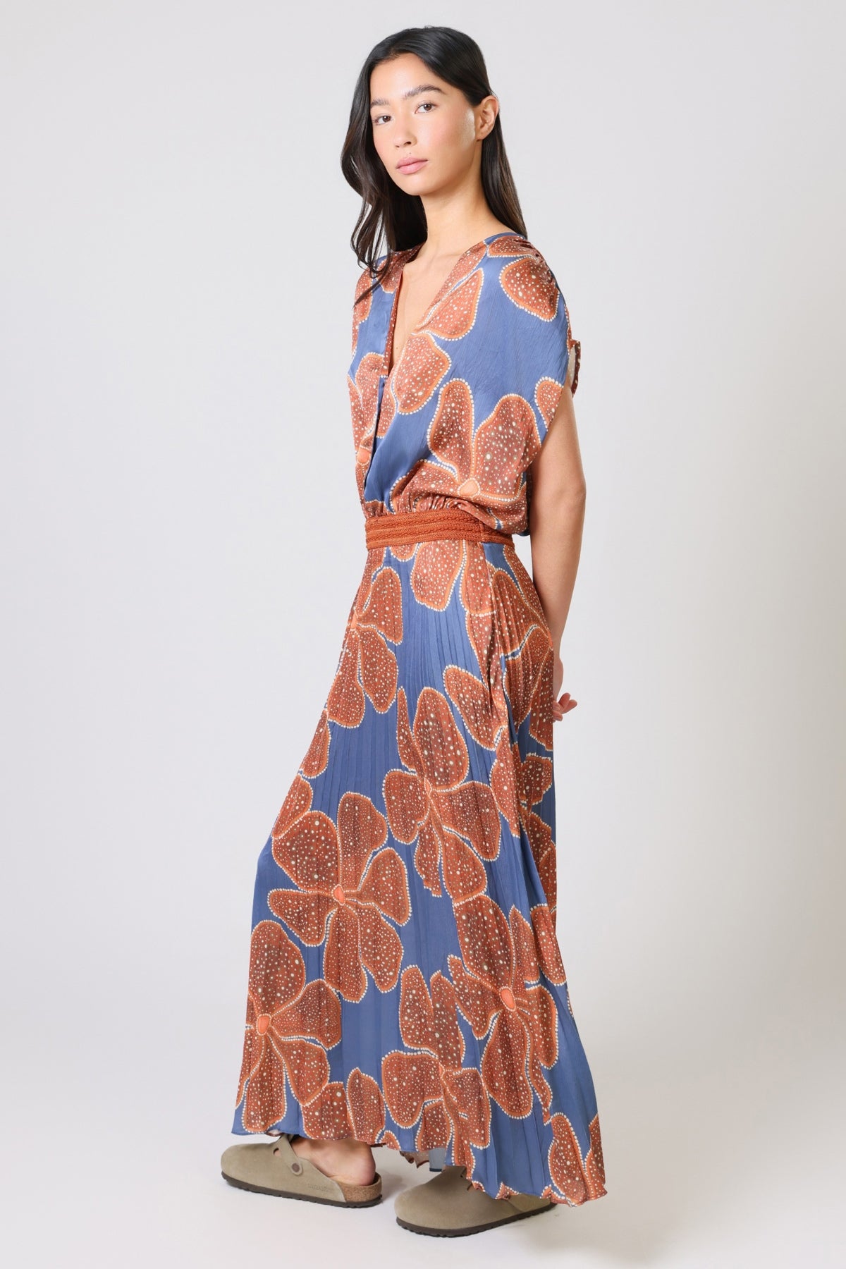 Traffic People – Abito Hera