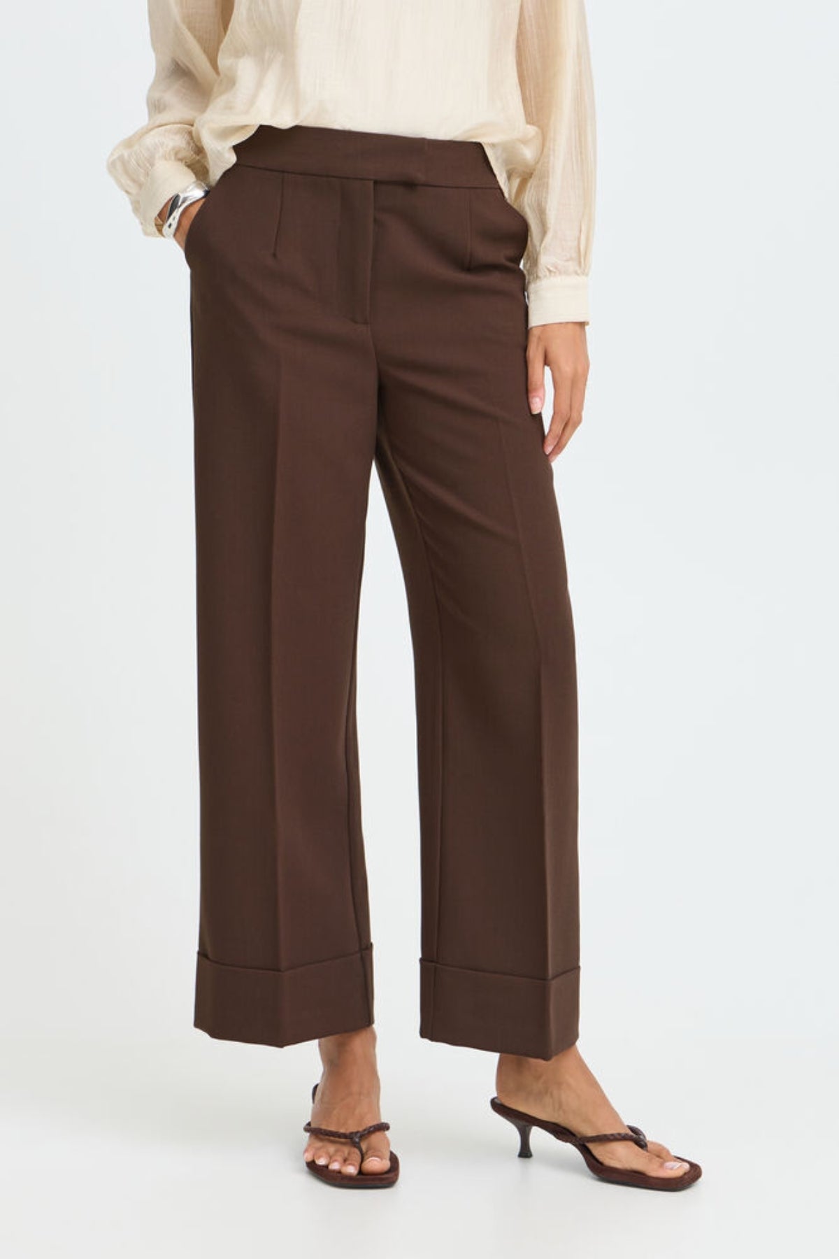 B. Young – Pantalone Denoa