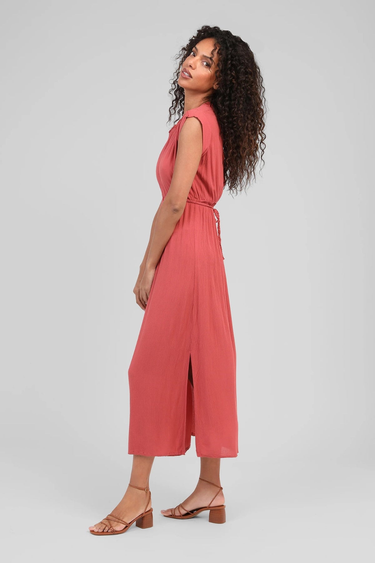 An'ge – Abito Owestina