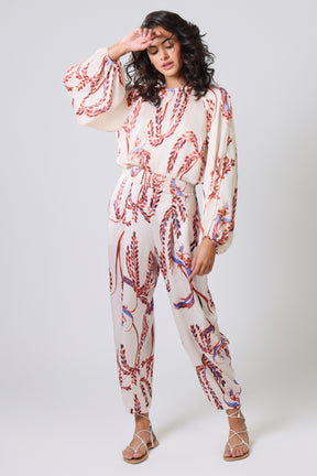 Traffic People – Blusa River