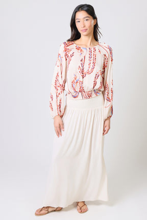 Traffic People – Blusa River